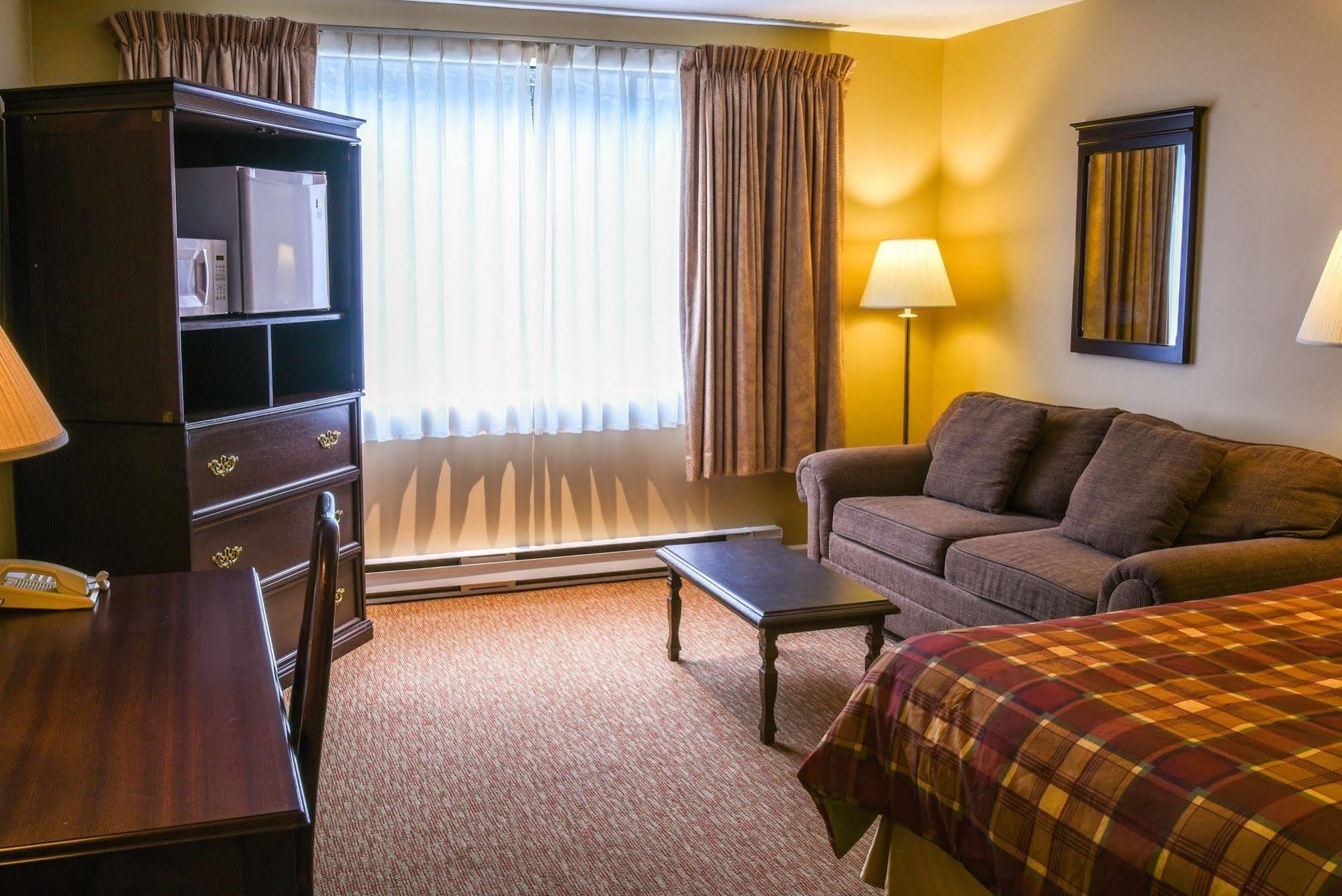 The Pacific Inn